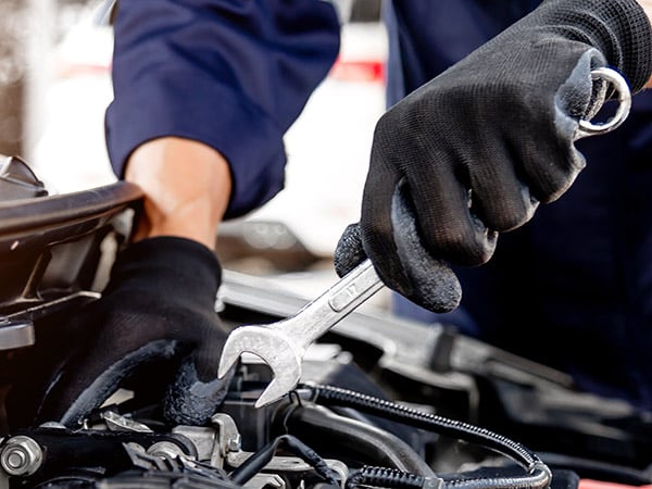 meccanico-per-riparazioni-vicino-a-borgomanero-oleggio